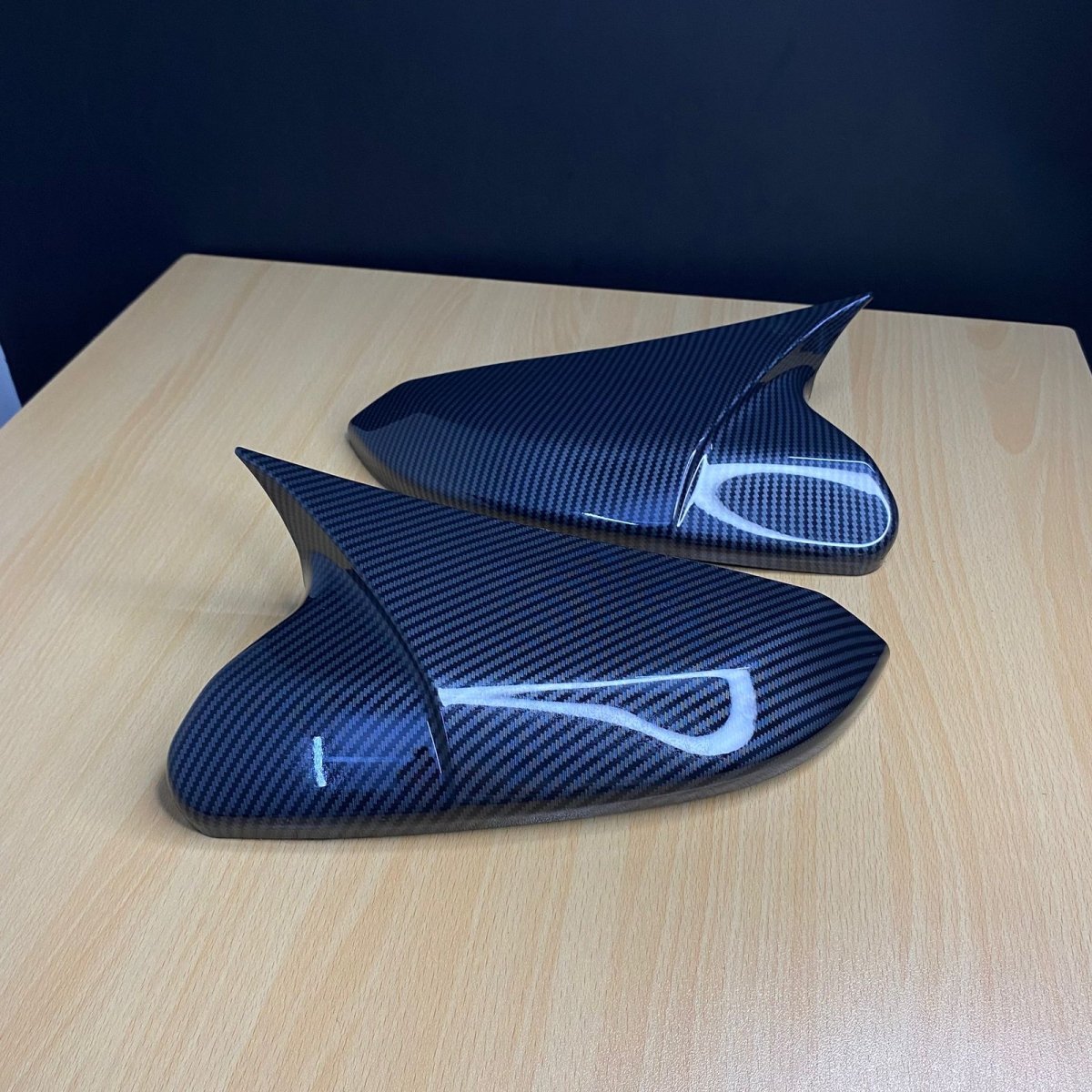 BATMAN STYLE CARBON FIBER SIDEMIROR COVERS FOR HONDA CIVIC X 2016 - 2022Raja Autos.pk