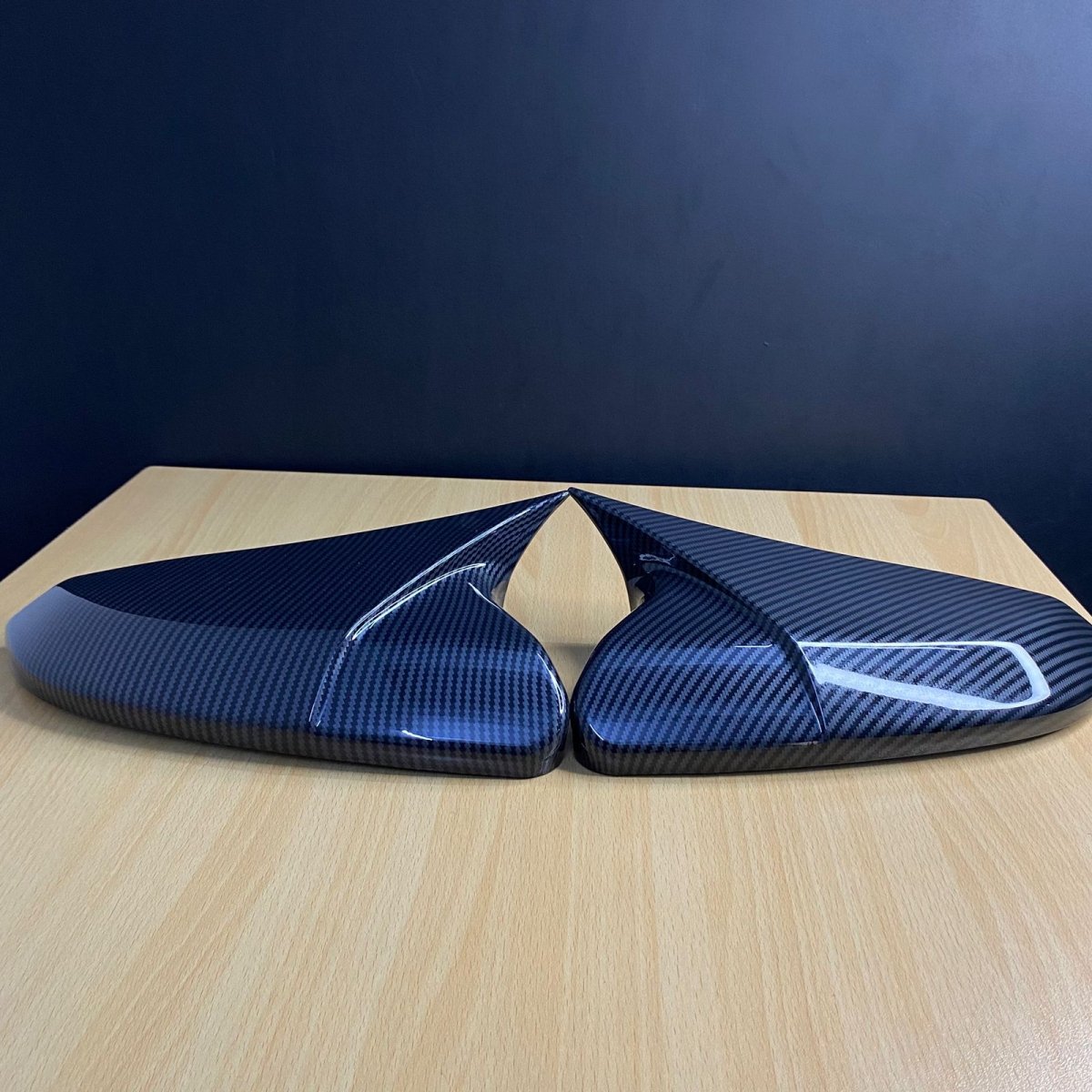 BATMAN STYLE CARBON FIBER SIDEMIROR COVERS FOR HONDA CIVIC X 2016 - 2022Raja Autos.pk
